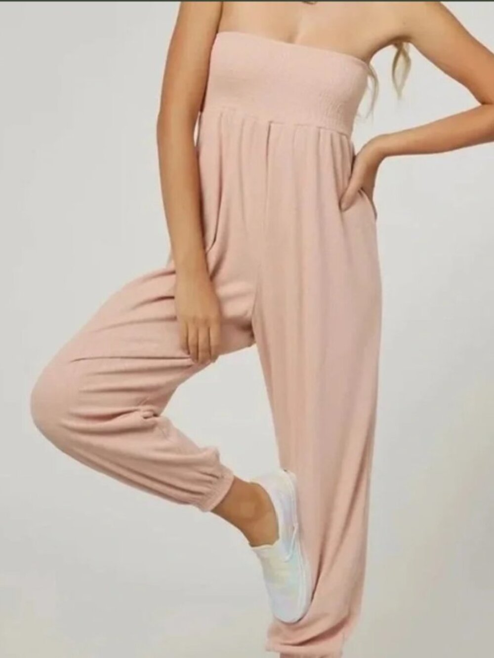 O'NEILL SANDY STRAPLESS JUMPSUIT (SIZE SMALL)